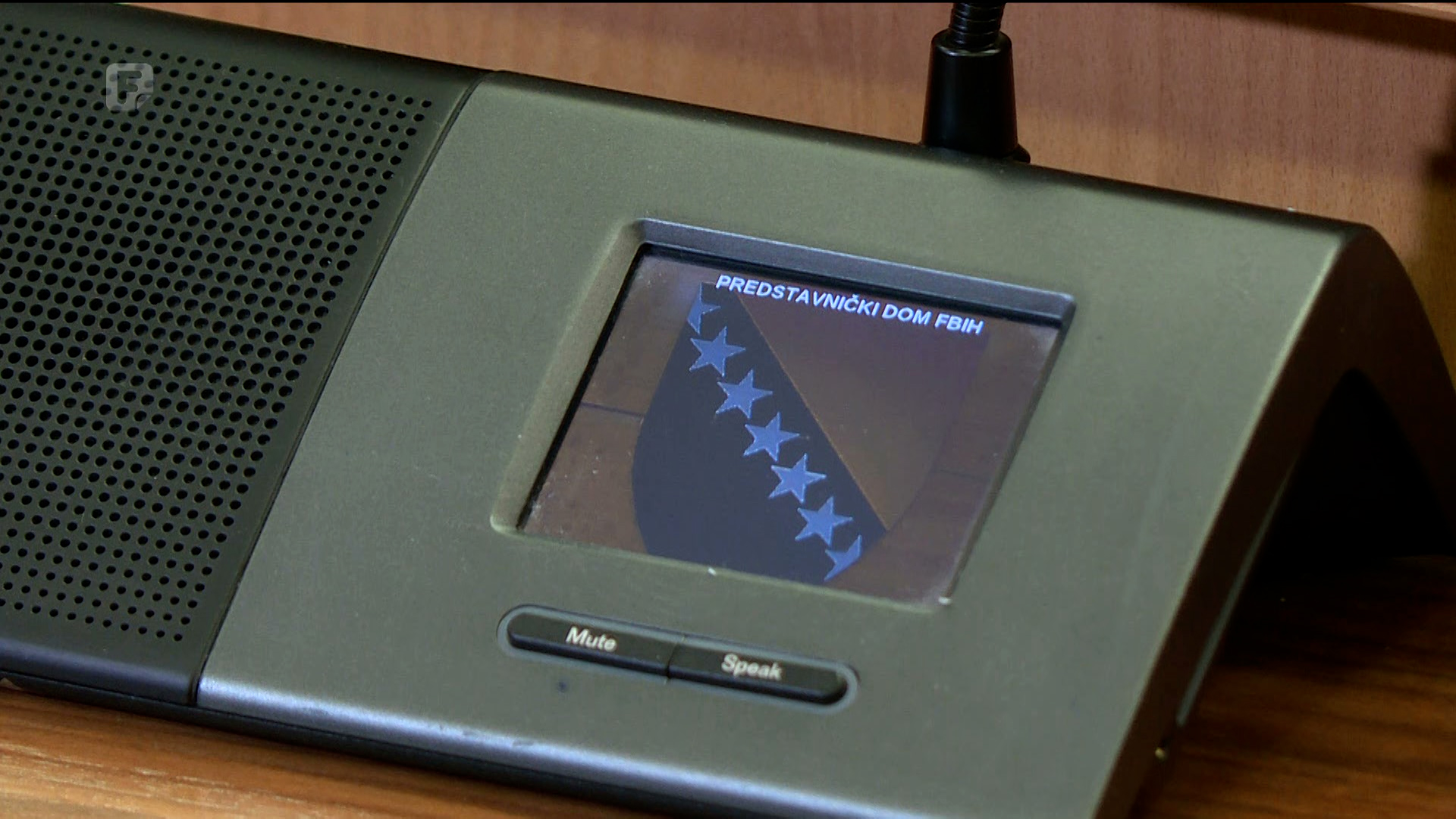 Blokade radnih tijela i dalje traju